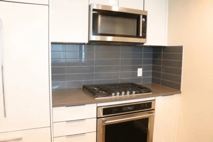 1902 3096 Windsor Gate, Coquitlam, BC, Coquitlam — Apartment/Condo for sale