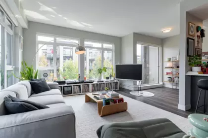 Breakfast Nook Photo of 301 4289 Hastings Street, Burnaby, BC