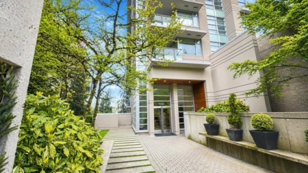 601 9266 University Crescent, Burnaby, BC, Burnaby — Apartment/Condo for sale