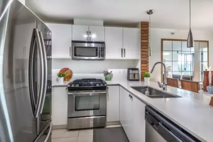 1606 9868 Cameron Street, Burnaby, BC, Burnaby — Apartment/Condo for sale