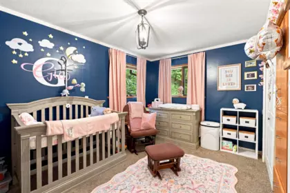 Basement Recreation Room Photo of 1523 Grandview Road, Gibsons, BC
