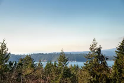 1608 Whitesails Drive, Bowen Island, BC, Bowen Island — Single Family Residence for sale