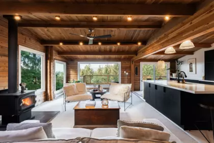 1608 Whitesails Drive, Bowen Island, BC, Bowen Island — Single Family Residence for sale