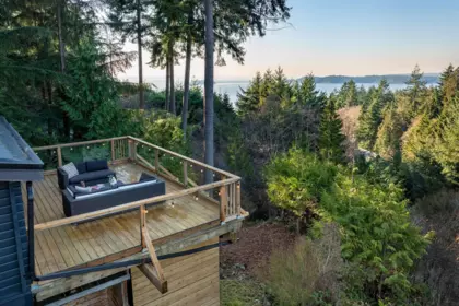 1608 Whitesails Drive, Bowen Island, BC, Bowen Island — Single Family Residence for sale