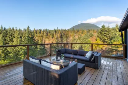 1608 Whitesails Drive, Bowen Island, BC, Bowen Island — Single Family Residence for sale