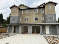 101 9820 130 Street, Surrey, BC
