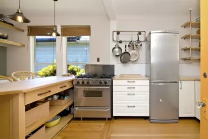 Pantry Photo of 633 Beach Avenue, Gibsons, BC