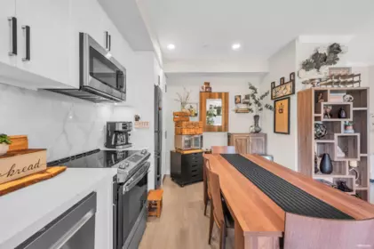 Kitchen Island Photo of 225 12109 223 Street, Maple Ridge, BC