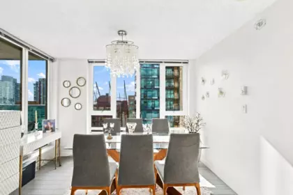 Pantry Photo of 1703 233 Robson Street, Vancouver, BC