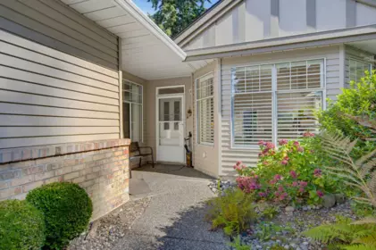 Family Room Photo of 115 2533 152 Street, Surrey, BC