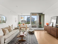 715 221 Union Street, Vancouver, BC