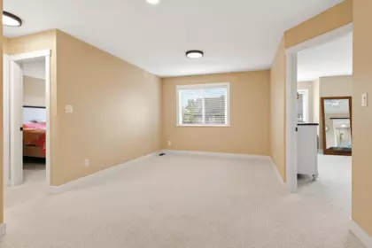 Mudroom Photo of 6876 192a Street, Surrey, BC