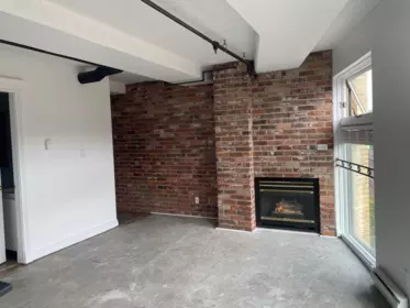 Family Room Photo of 704 27 Alexander Street, Vancouver, BC
