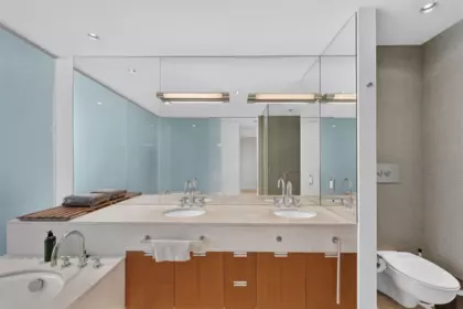 Kitchen Island Photo of 3101 1077 W Cordova Street, Vancouver, BC