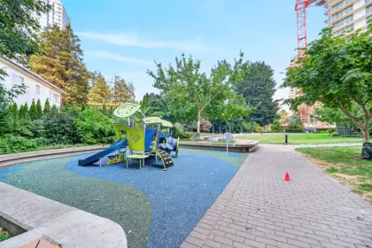Aerial View of 1408 6638 Dunblane Avenue, Burnaby, BC