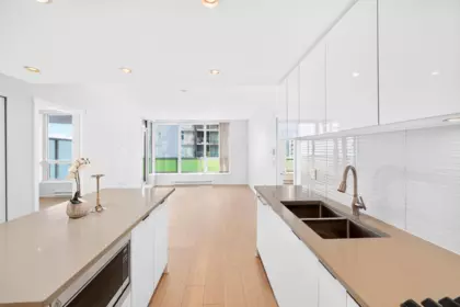 Kitchen Photo of 1408 6638 Dunblane Avenue, Burnaby, BC