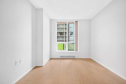 Walk-In Closet Photo of 1408 6638 Dunblane Avenue, Burnaby, BC