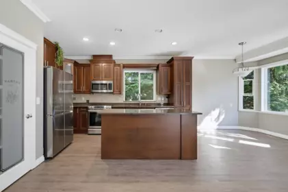 8886 Emiry Street, Mission, BC, Mission — Single Family Residence for sale