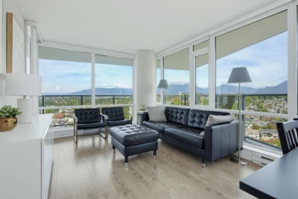 2201 4189 Halifax Street, Burnaby, BC, Burnaby — Apartment/Condo for sale