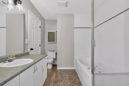 Primary Bathroom Photo of 24 9470 Hazel Street, Chilliwack, BC