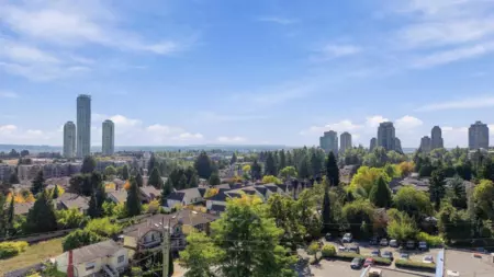 Backyard Photo of 710 7388 Kingsway, Burnaby, BC