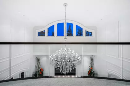 Hallway Photo of 13283 56 Avenue, Surrey, BC