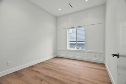 Basement Recreation Room Photo of 10671 127a Street, Surrey, BC