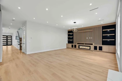 Walk-In Closet Photo of 10671 127a Street, Surrey, BC