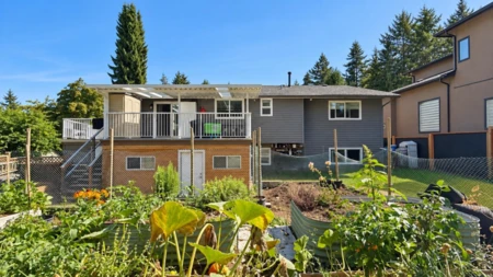 Community Amenities Photo (Clubhouse) of 7545 143 Street, Surrey, BC