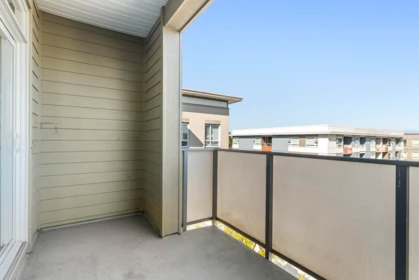 Garden / Landscaping Photo of 402 10880 No. 5 Road, Richmond, BC