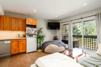 Breakfast Nook Photo of 7 7001 Nesters Road, Whistler, BC