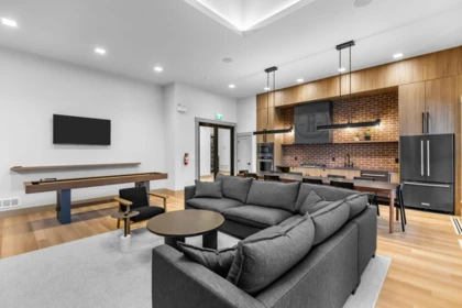 Street View Photo of 44 2886 Montrose Avenue, Abbotsford, BC
