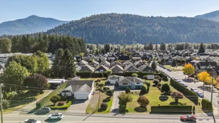 44824 Keith Wilson Road, Chilliwack, BC, Chilliwack — Single Family Residence for sale