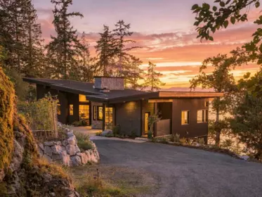 1724 Bowen Bay Road, Bowen Island, BC, Bowen Island — Single Family Residence for sale