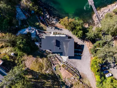 1724 Bowen Bay Road, Bowen Island, BC, Bowen Island — Single Family Residence for sale