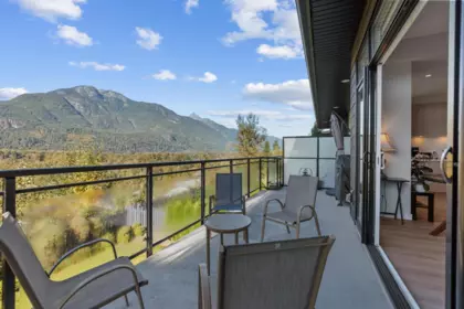 Garden / Landscaping Photo of 41245 Highline Place, Squamish, BC