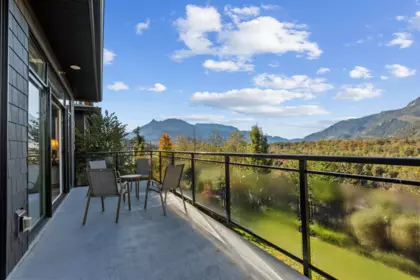 Hot Tub / Spa Photo of 41245 Highline Place, Squamish, BC