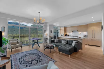 Kitchen Photo of 41245 Highline Place, Squamish, BC