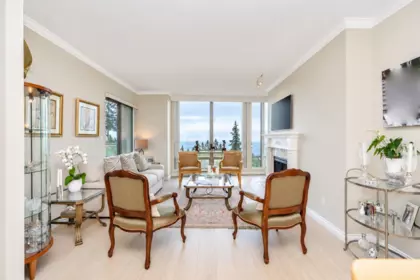402 3131 Deer Ridge Drive, West Vancouver, BC, West Vancouver — Apartment/Condo for sale