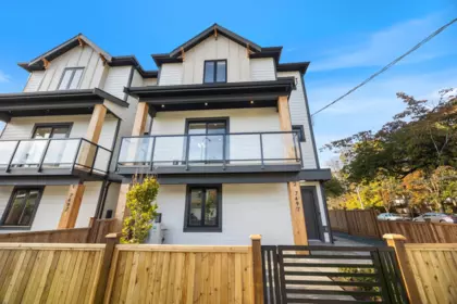1 7487 Holly Street, Burnaby, BC, Burnaby — Half Duplex for sale