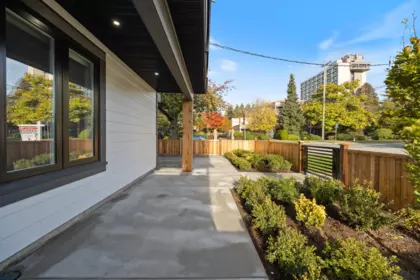 1 7487 Holly Street, Burnaby, BC, Burnaby — Half Duplex for sale