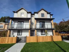 1 7497 Holly Street, Burnaby, BC