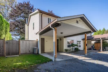 8 4840 207 Street, Langley, BC, Langley — Townhouse for sale