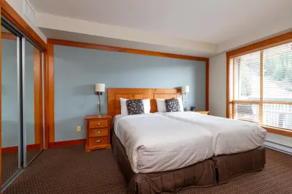 525 2036 London Lane, Whistler, BC, Whistler — Apartment/Condo for sale