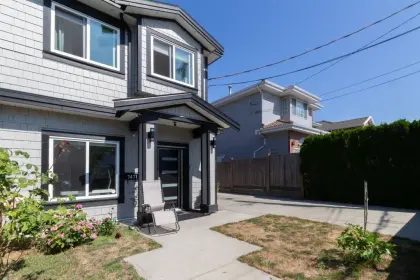 7471 Rosewood Street, Burnaby, BC, Burnaby — Half Duplex for sale