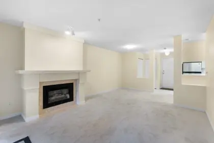 107 22025 48 Avenue, Langley, BC, Langley — Apartment/Condo for sale
