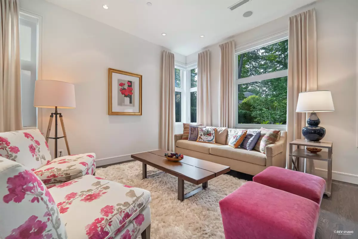 Family Room Photo of 3853 W 14th Avenue, Vancouver, BC