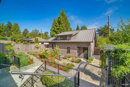 Outdoor Kitchen Photo of 3853 W 14th Avenue, Vancouver, BC