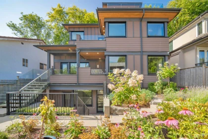 Swimming Pool Photo of 3853 W 14th Avenue, Vancouver, BC