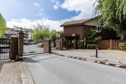 101 13882 102 Avenue, Surrey, BC, Surrey — Townhouse for sale